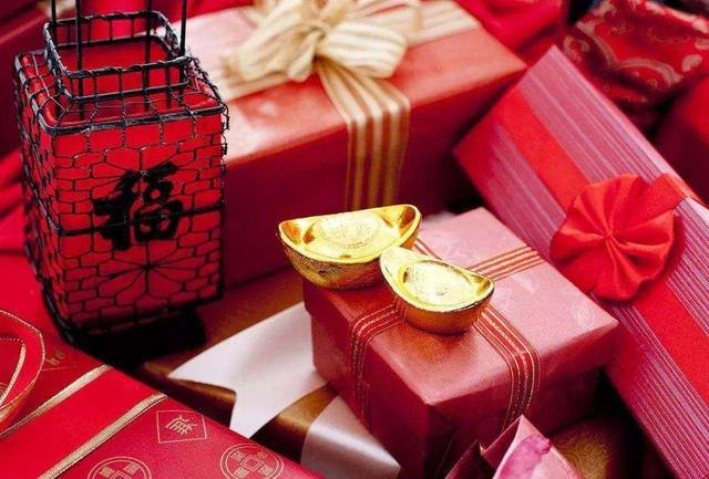 过节送礼给长辈的话术怎么说,年轻人送礼送酒的话术怎么说