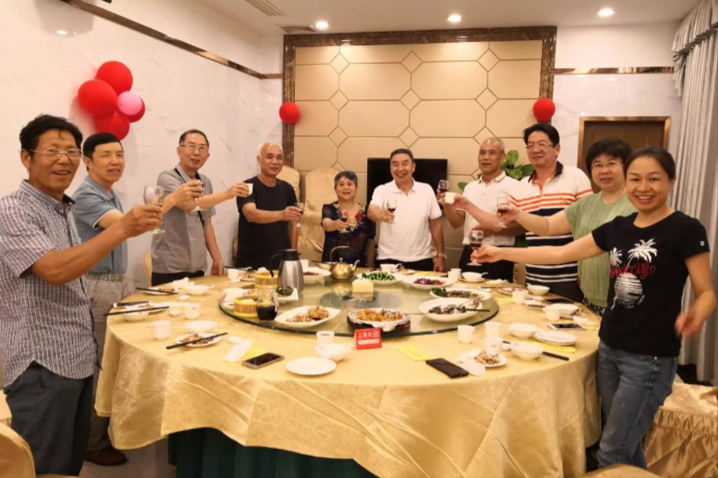 酒席祝酒词,宴席祝酒词简短精辟