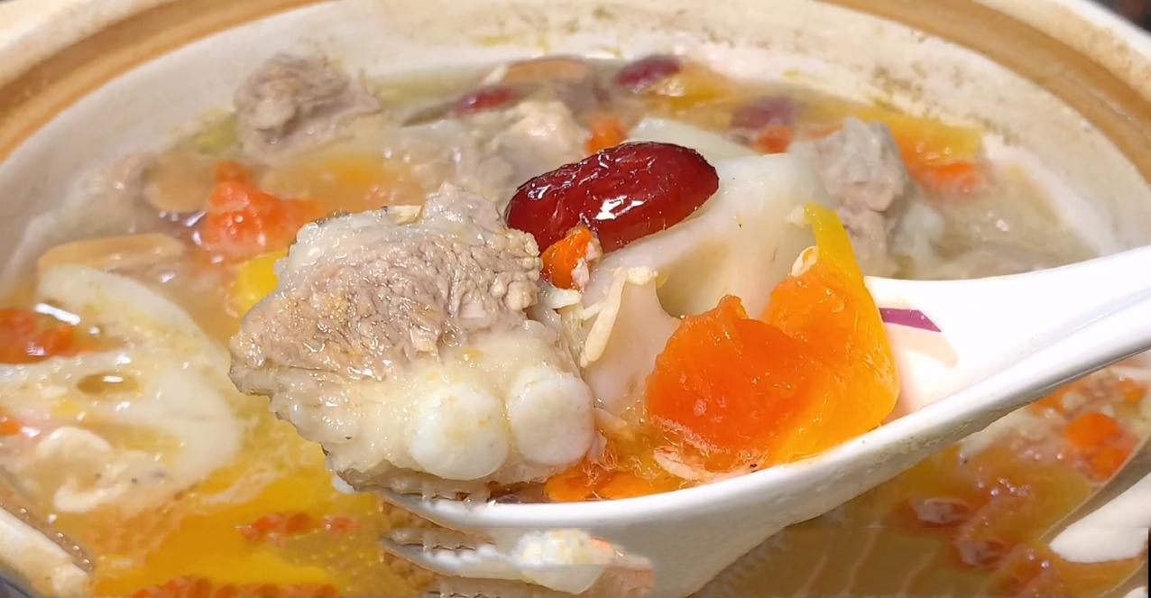 更年期吃什么最显老,女人更年期喝什么营养品好