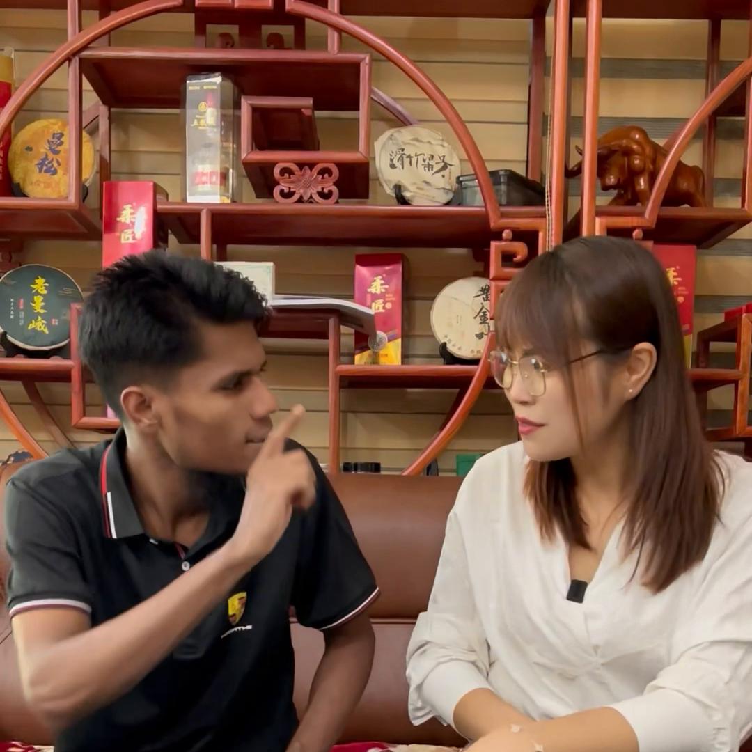 大毛送料香水有毒，佳姐砍价坐怀不乱@抖音短视频