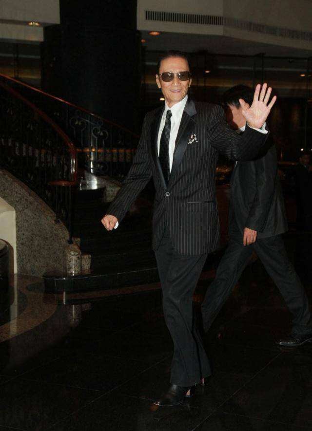 成龙谢贤向华强,谢贤李小龙谁大