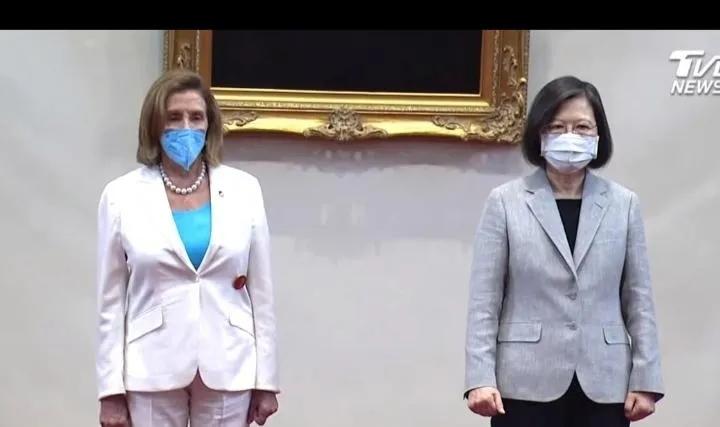 蔡英文男孩与佩洛西儿子