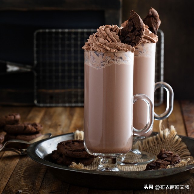 22岁农村女孩回应：挣到钱的工作，才是真正的体面。