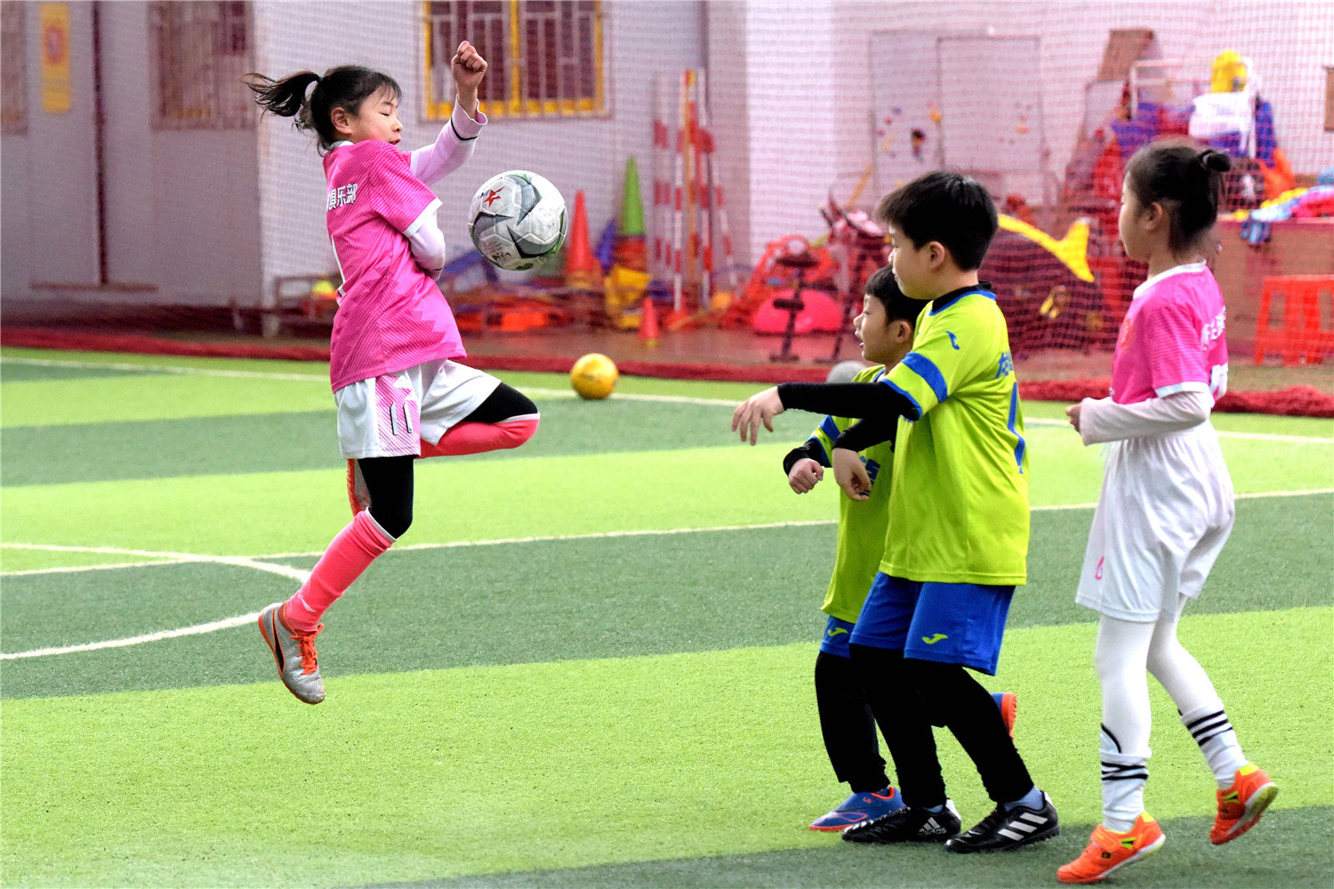 桂林翠竹小学足球赛,桂林市临桂区第一小学足球赛