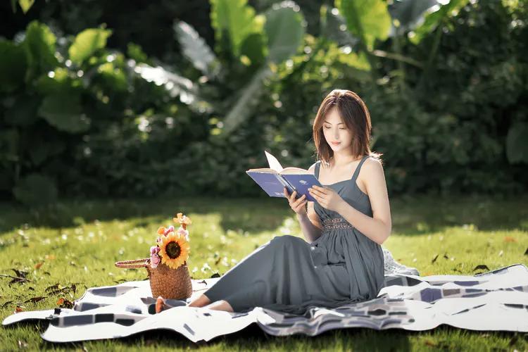 朝沐东风晚沐霞——友文荟萃