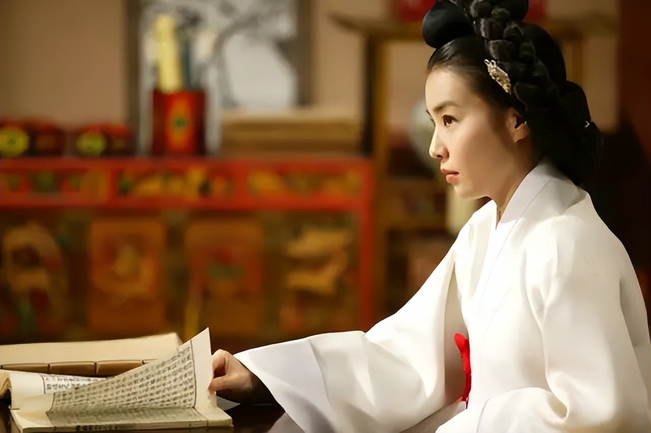 从贱女到王妃，朝鲜奇女子金介屎为何被称为妖妃？