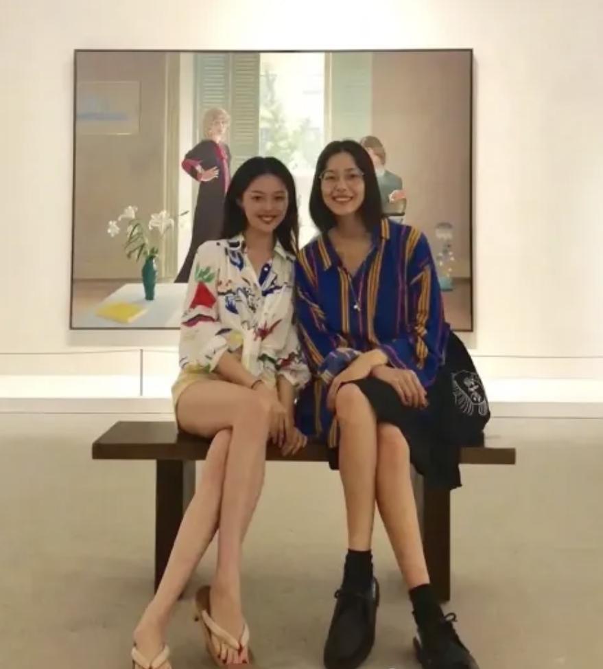 又穿假货被锤！京圈贵妇变寒门贵妇，网红晚晚是怎么沦为全网嘲的