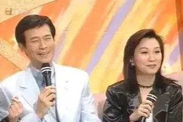 他红了30年和妻子分居却零绯闻,她红了之后