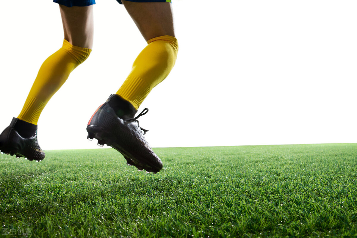 中国男足是否有新的改变,中国男足走向世界