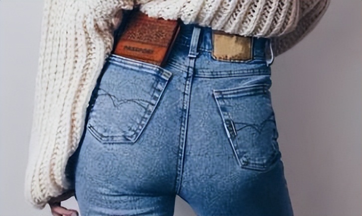 女生的这个部位，为什么有两坨“黑印”？扒一扒女生们的小秘密