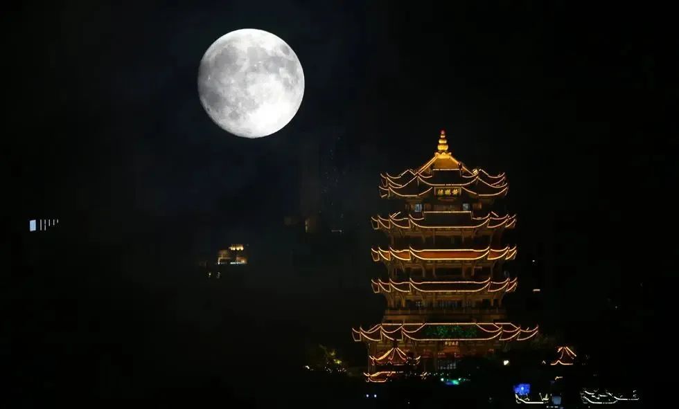 中秋节吃月饼还有什么习俗吗,中秋节是不是有吃月饼的习俗