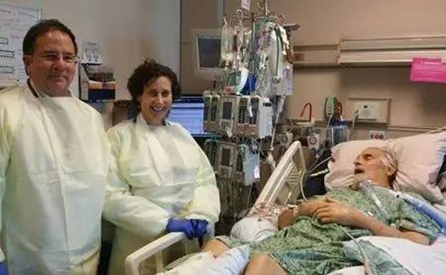 绝处逢生！女科学家用边缘疗法救绝症丈夫，9个月改写人类抗菌史