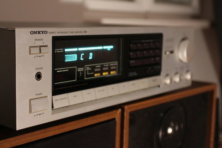 破产的安桥：“干掉”它的并非智能手机，而是自己