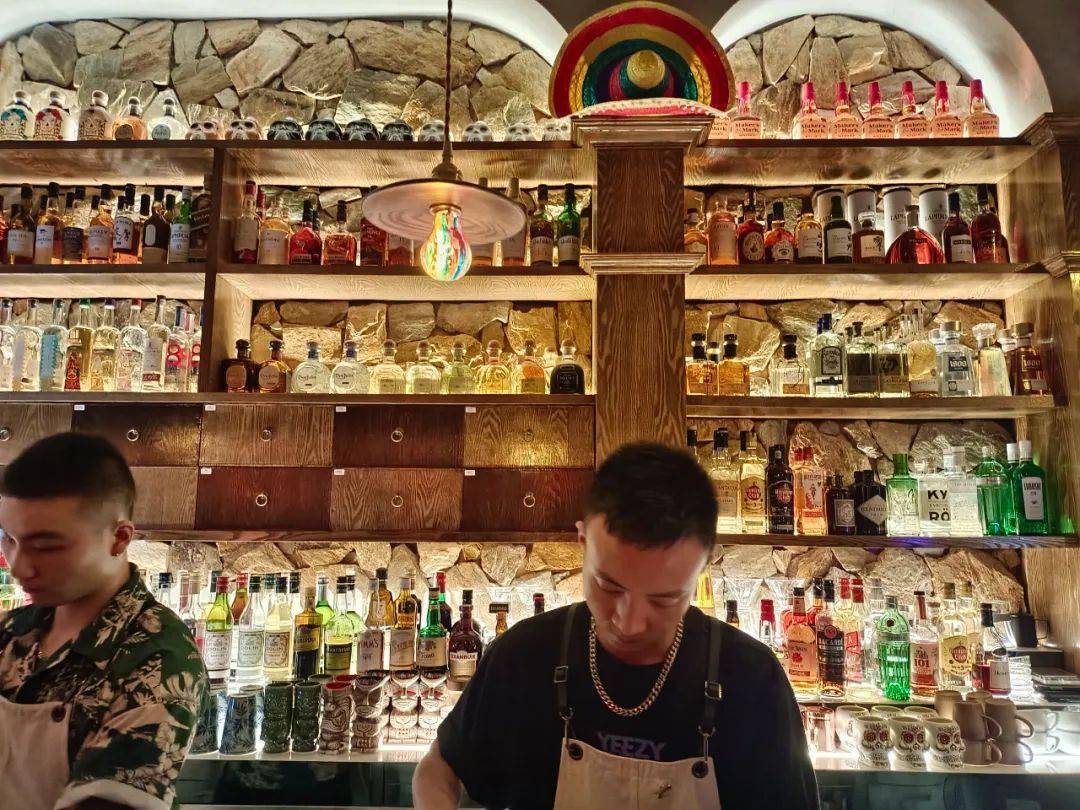 去重庆旅游喝什么酒,重庆喝酒一般玩什么