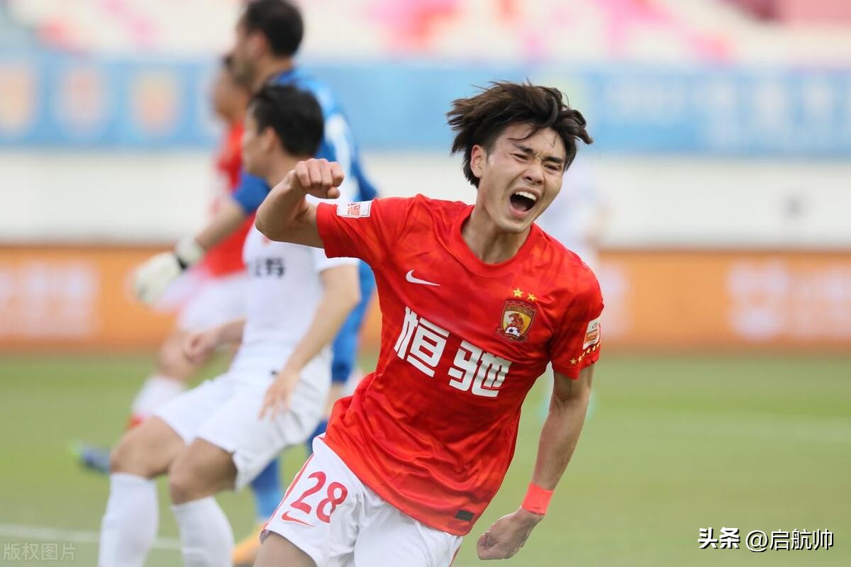 黄天难立！中性化队名触发粤足混乱，多路球迷争夺“广州队”大旗