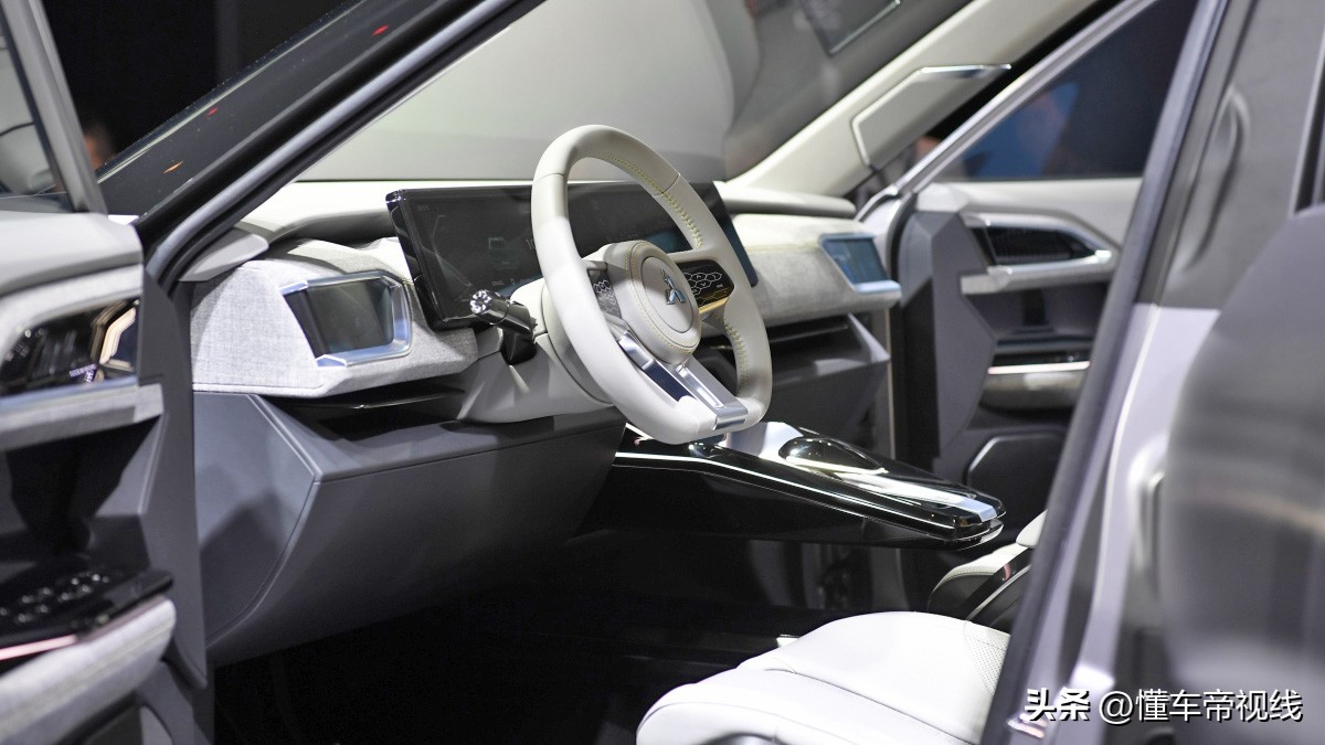 本田xrv与三菱奕歌怎么选,本田xrv和奇瑞选择哪款好