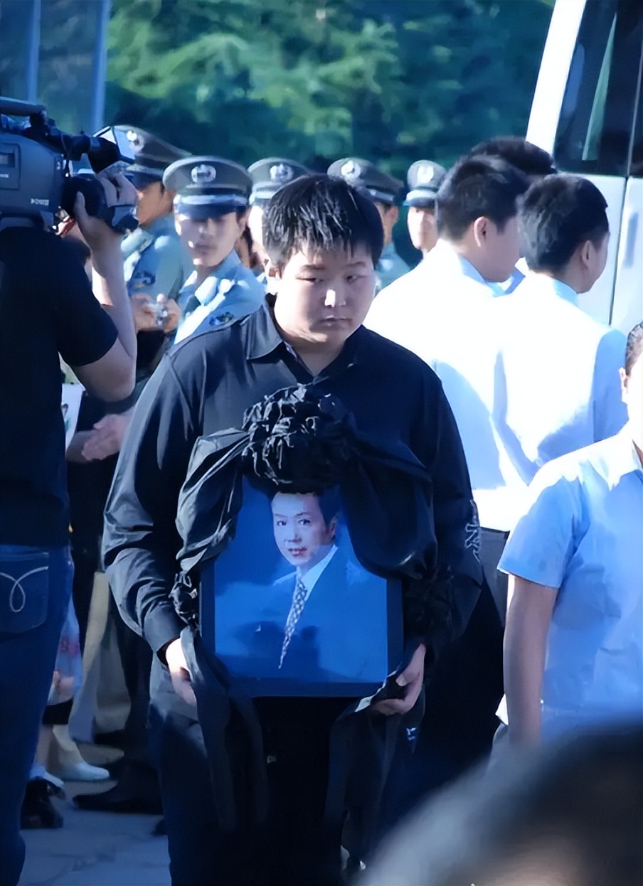 主持人罗京去世10年,主持人罗京去世年龄