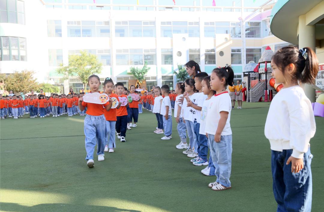 秋光如岁邂逅一场欢喜——临猗县直一园开学季
