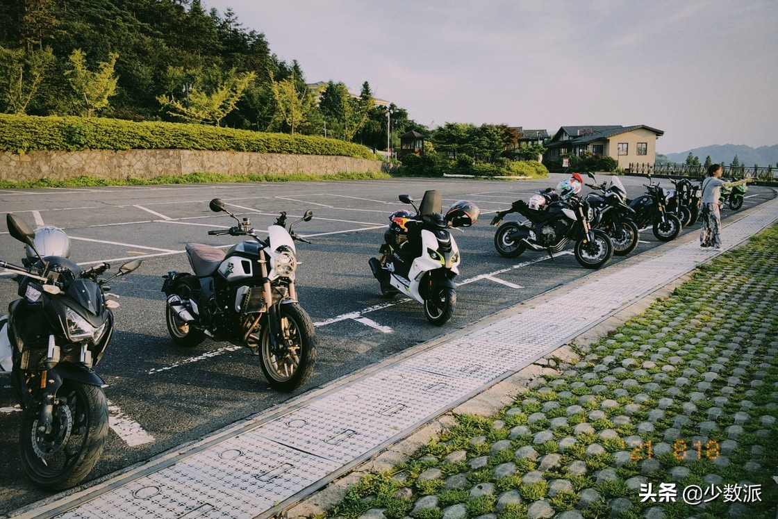 新手学驾驶三轮摩托车的具体步骤,想入坑摩托车的新手该从哪里开始