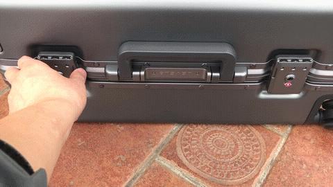 行李箱全铝的好还是pc的好,买行李箱是买铝框款还是拉链款