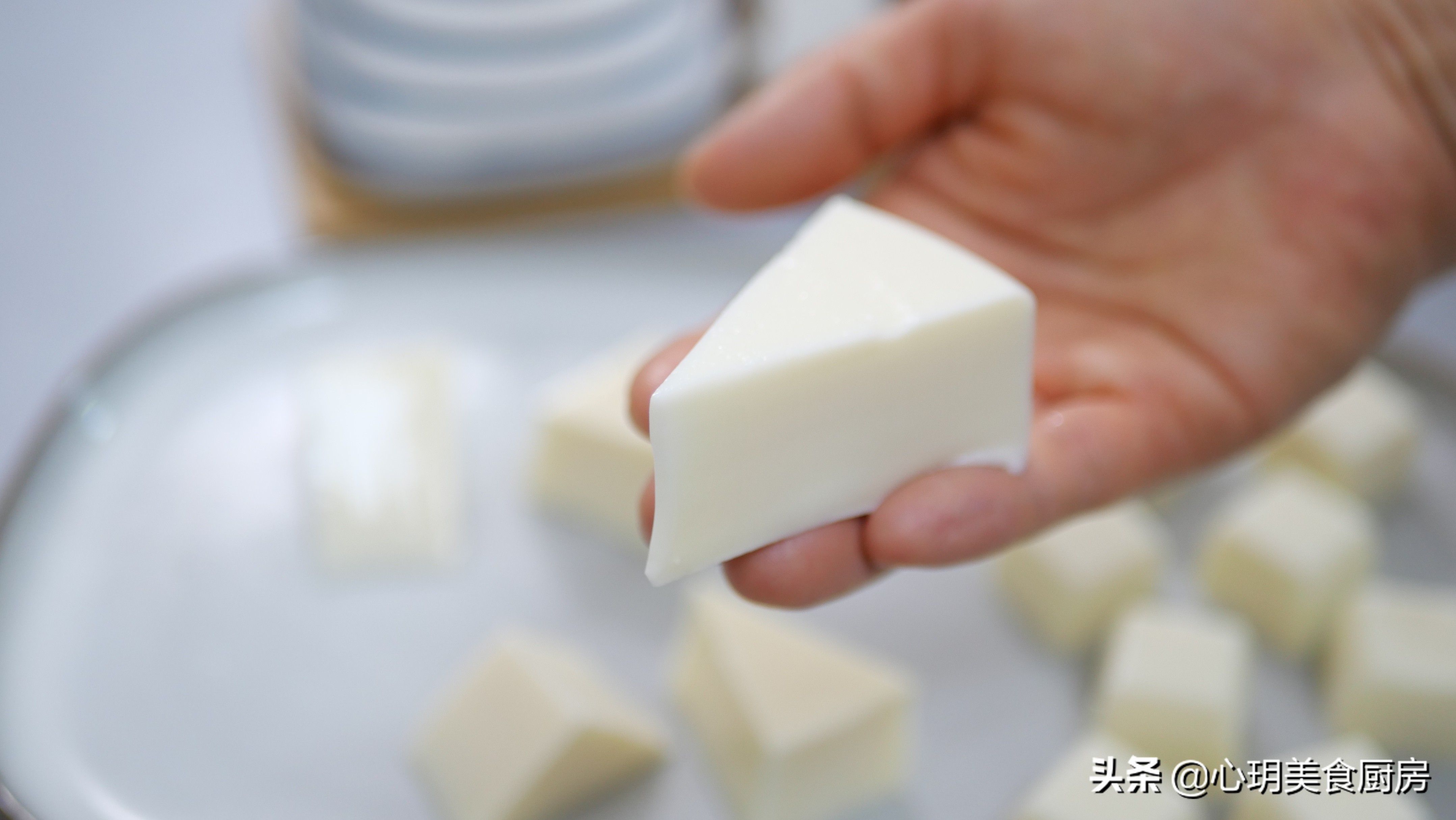 快过期牛奶制作奶油,自制奶酪可以用过期多久的牛奶