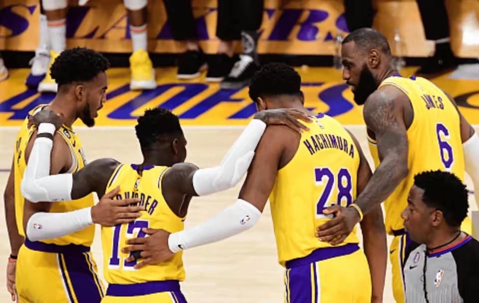 拒绝1200万，加盟湖人！为大场面而生，你为自己的决定，给出回应