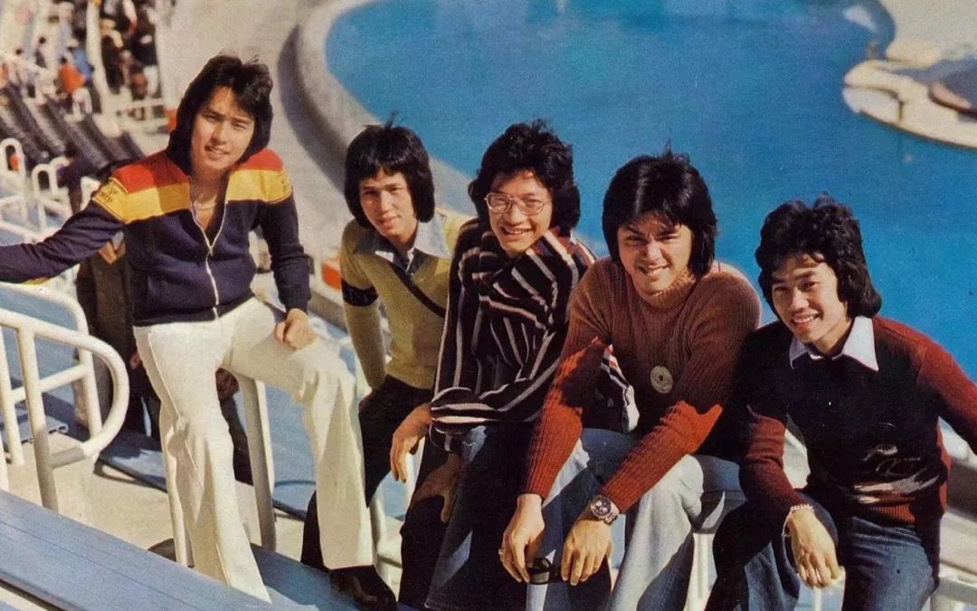 她一个人，搞垮两个亿万富豪