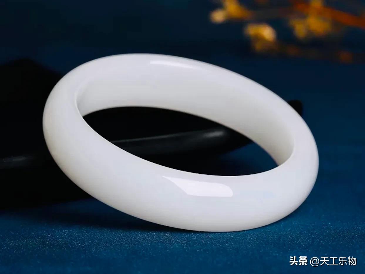 马未都直播间卖天鹅玉,马未都茶宠天鹅