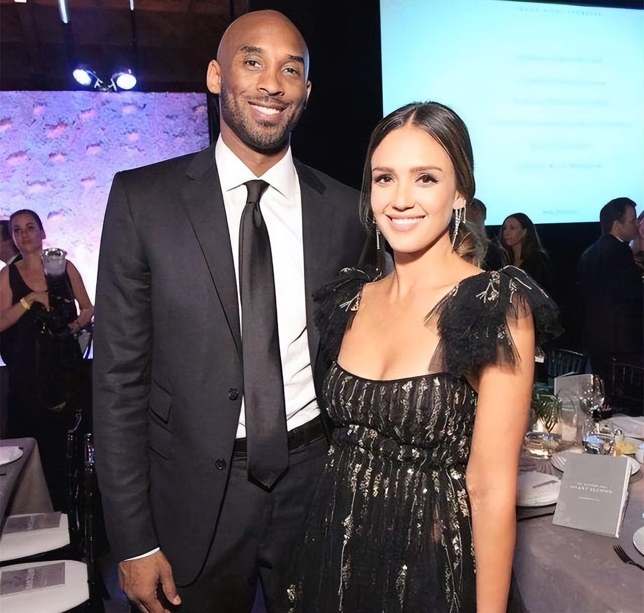 从过气甜心到92亿霸道总裁,“人间*物尤**”杰西卡到底有什么本事?