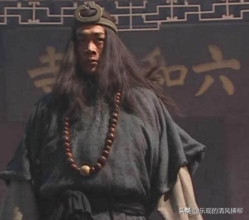 2011版水浒传和98版剧情怎么不一样,水浒传98版老版拍得好吗