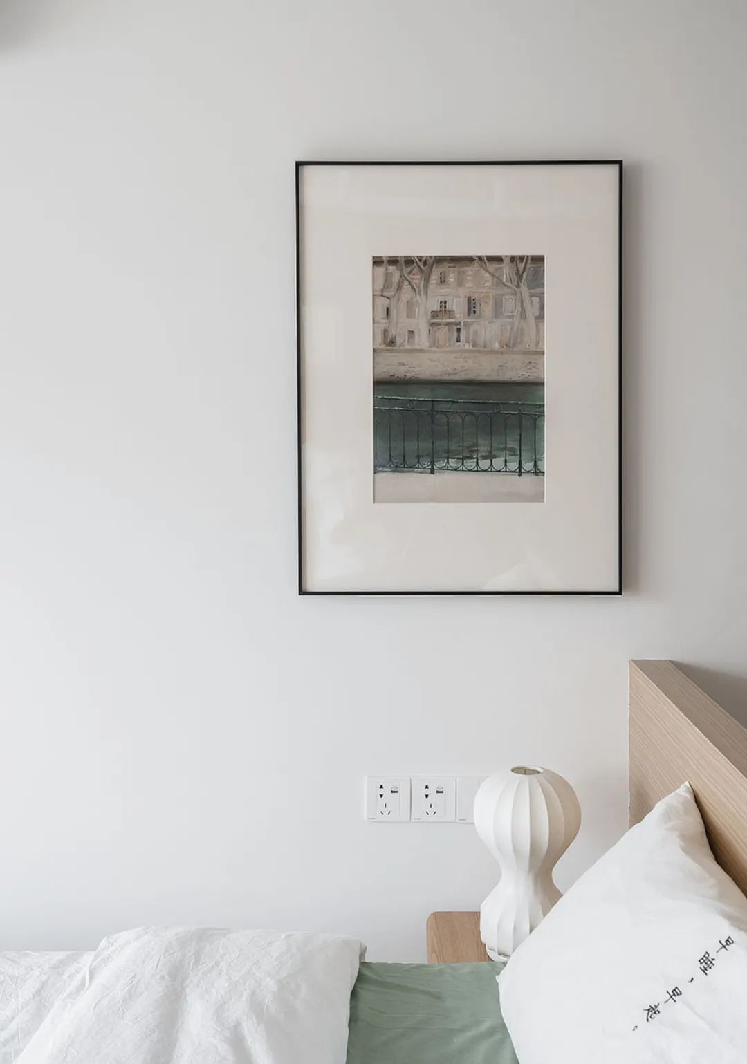 她买下超烂“老公房”，花33万惊艳众人，网友：太有眼光了