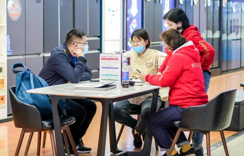 国美外部分析,国美深度分析