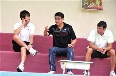 足球教父徐根宝出席上港,徐根宝越南