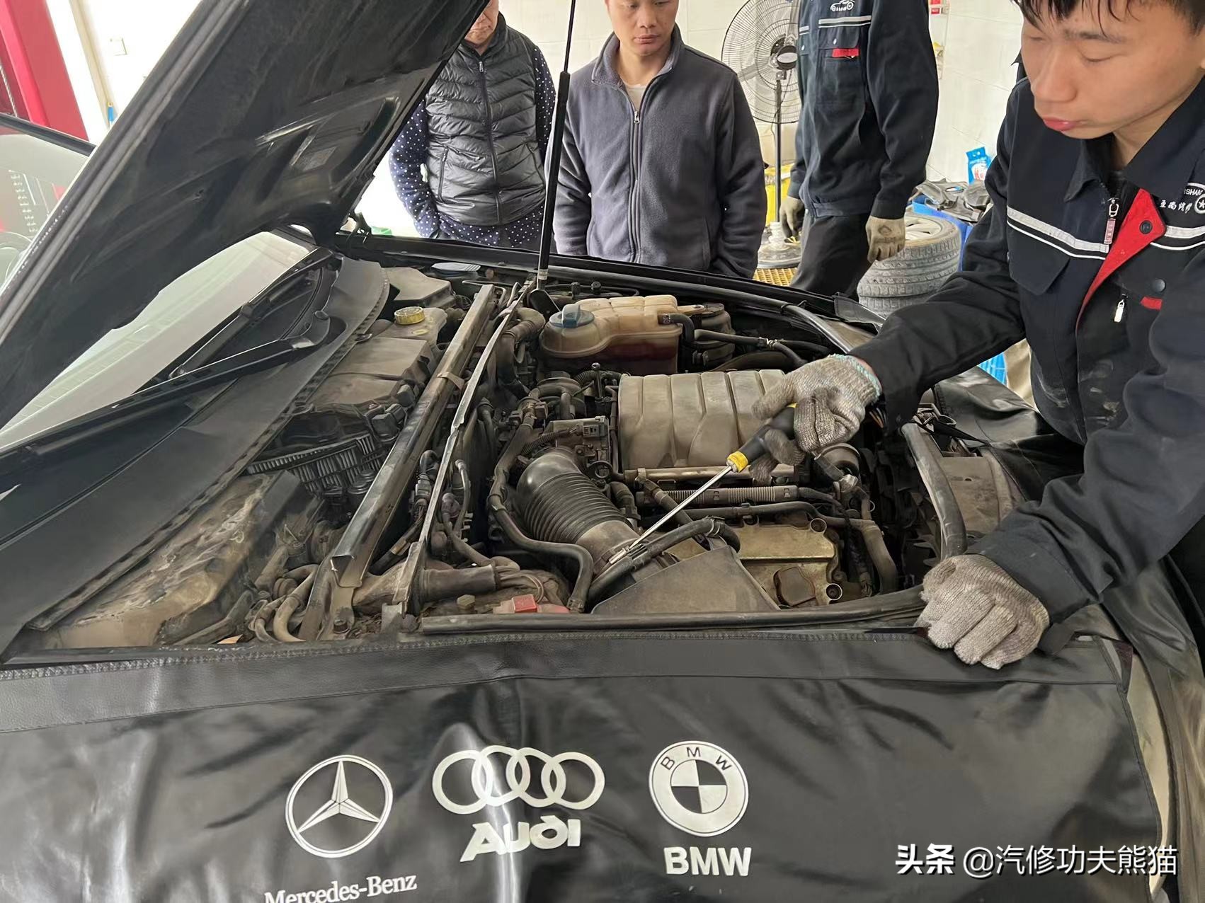 奥迪a6五百块钱,奥迪a65000公里烧一升机油维修