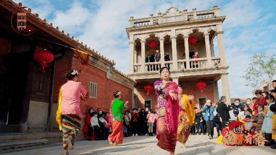 连续21年吊打厦门!这座疯狂“搞钱”的小城,藏着比三亚清净的海