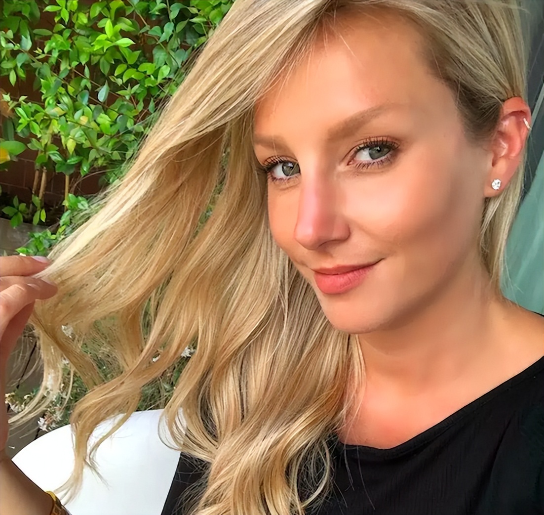 德国队是懂“美人计”的，破例让太太团入住安慰球员，但又没全懂