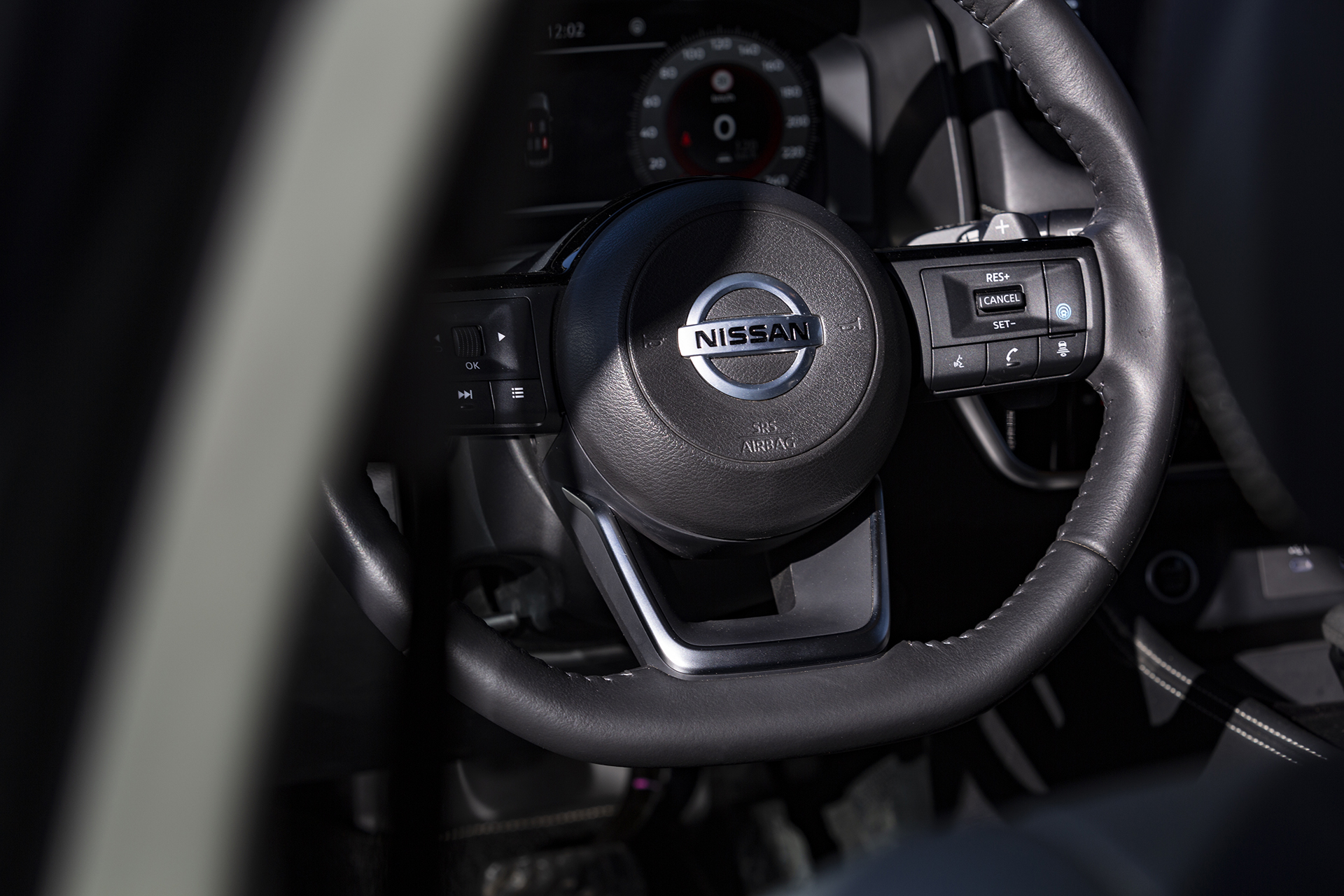 日产奇骏2022款试驾胖哥,日产2019奇骏四驱越野试驾