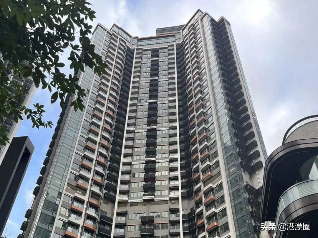 50年代的香港包租婆,香港包租公每月花8万租