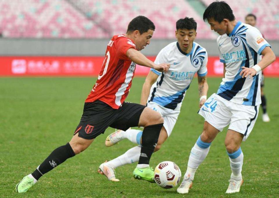 十年重返中超,中超成都蓉城队强势崛起