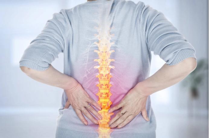 瑜伽练颈椎腰椎间盘突出,腰椎颈椎突出者适合练瑜伽吗