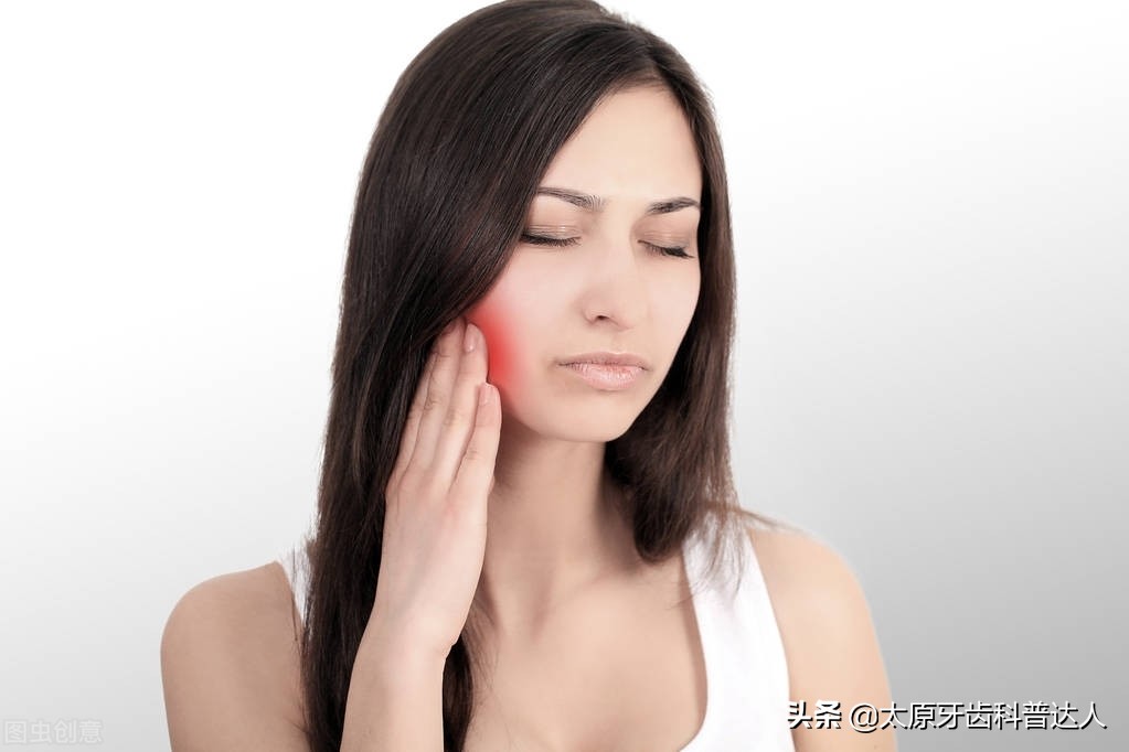 牙齿松动刷牙出血什么原因,牙疼刷牙出血是什么原因引起的