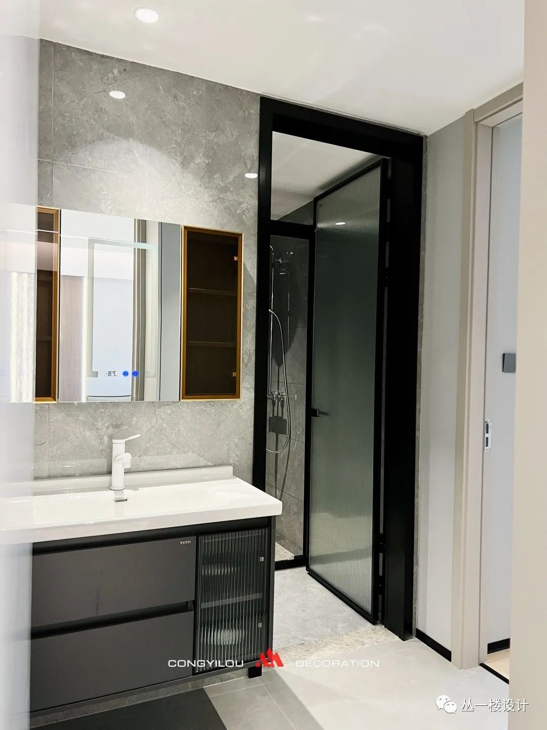 适合年轻人的一楼现代简约带院,一楼带院子现代简约风