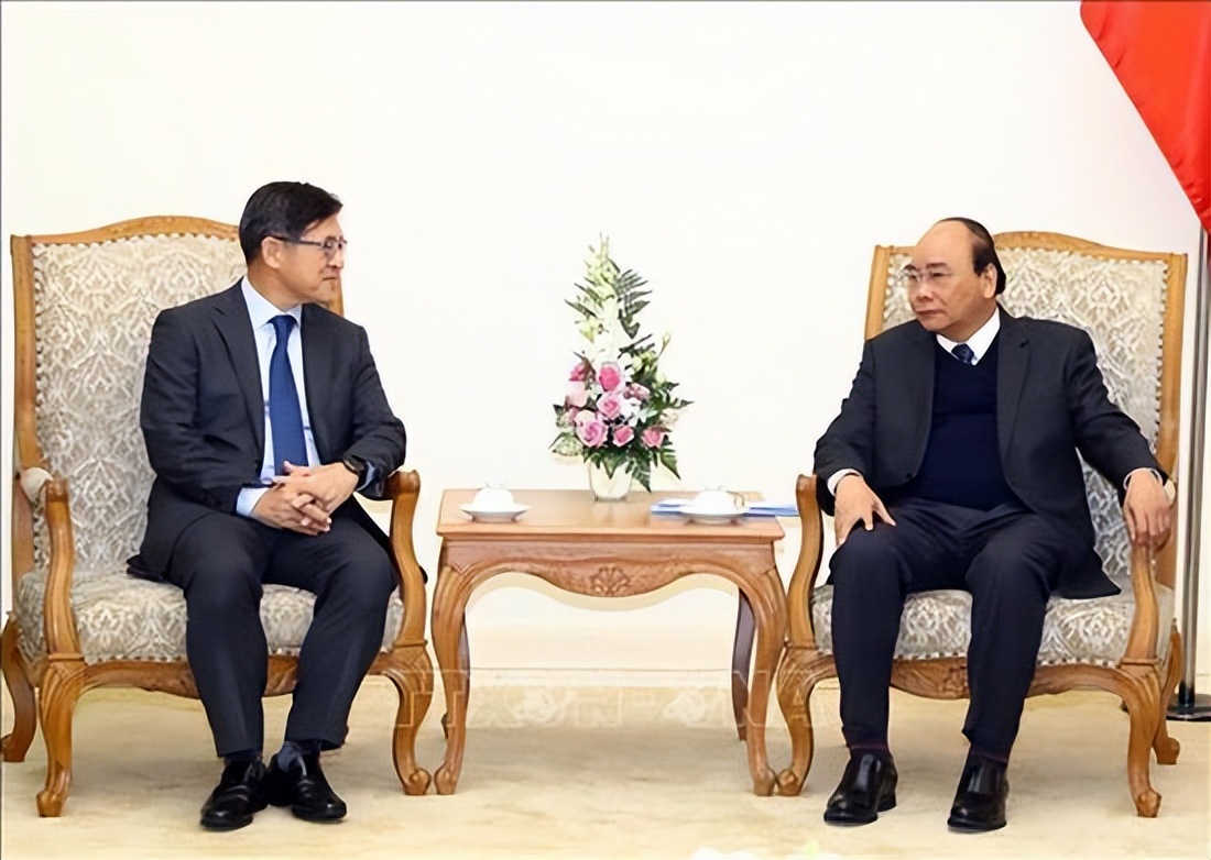 越南用神曲“入侵”中国背后，他们真能弯道超车吗？