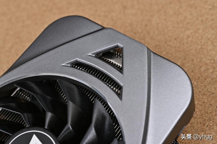 七彩虹影驰b460m,七彩虹b760i显卡