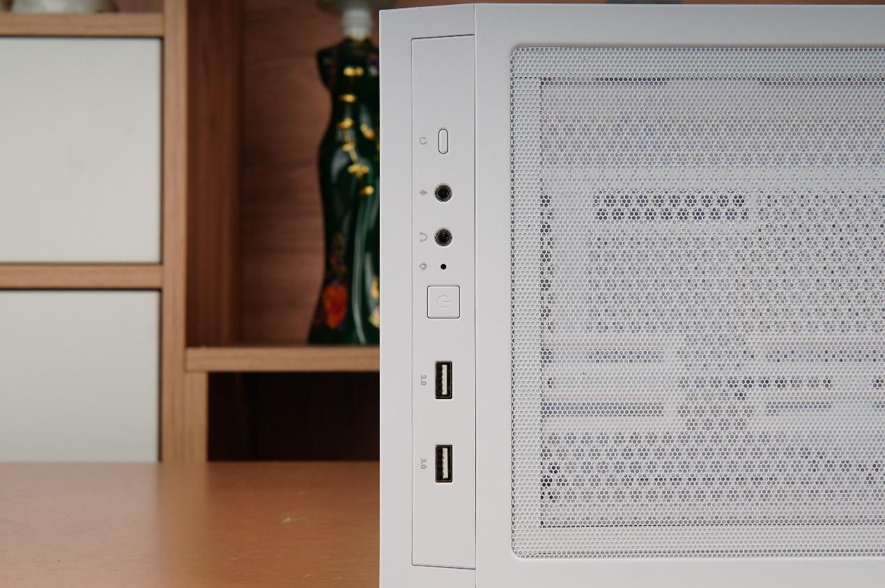 华硕追影机箱布局,华硕追影13代13700f主机