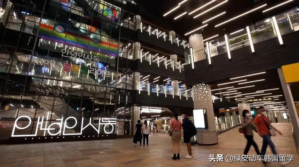 2022年了韩国人还在用存折？交学费总出现的虚拟账号又是什么？