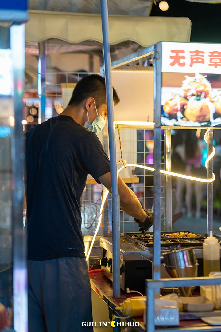 桂林夜市小吃街最火的小吃,桂林火爆夜市小吃