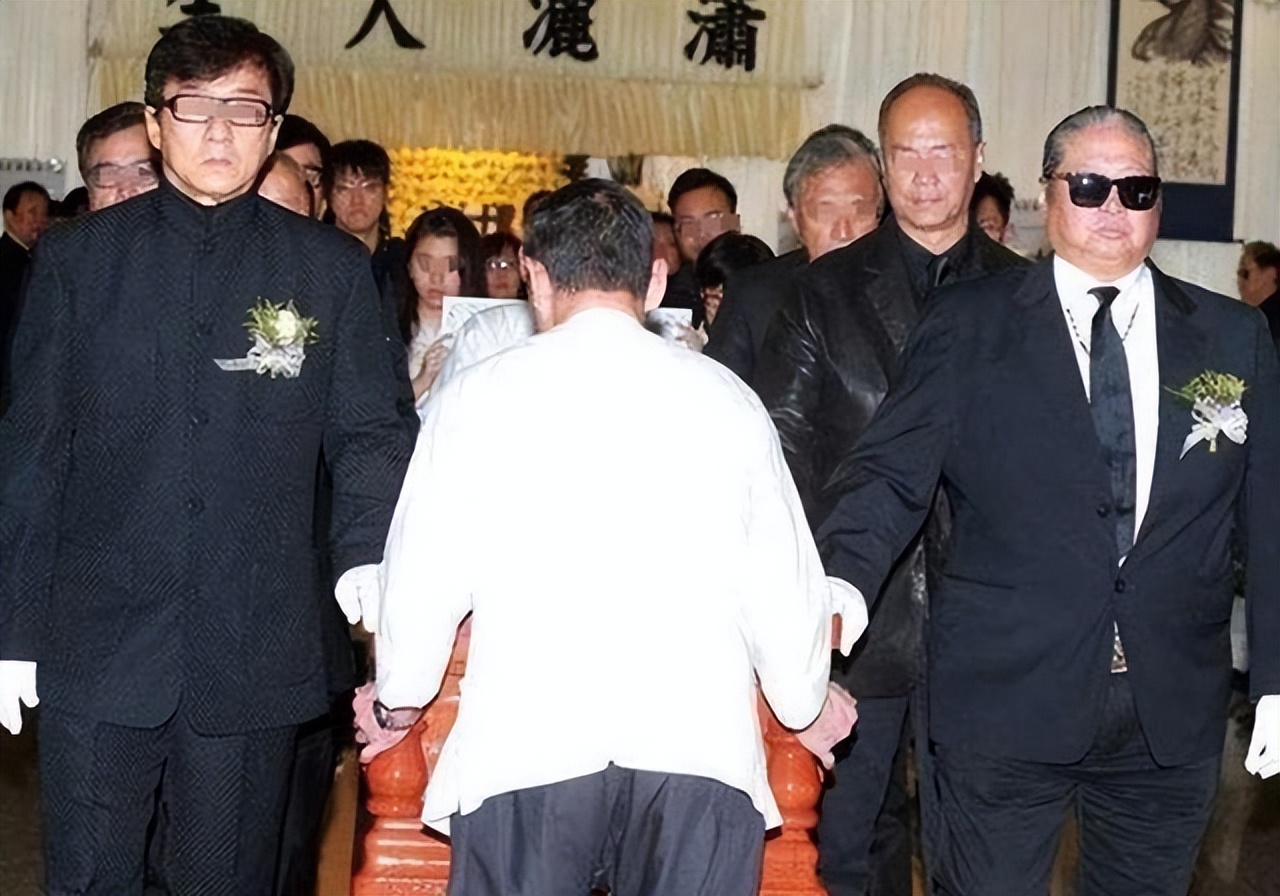 英叔故事大全视频,英叔去世的诡异事件