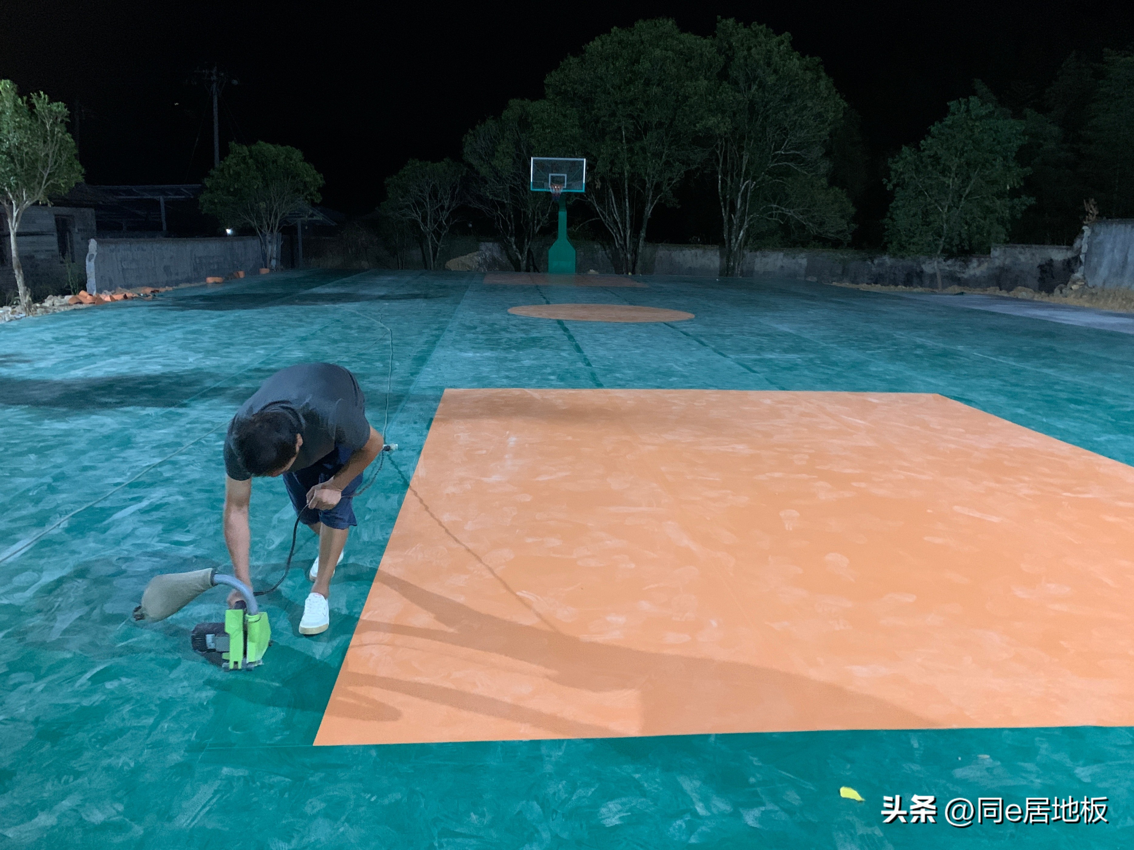 三明塑胶篮球场建设,福建室内篮球场木地板安装