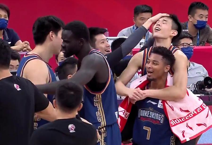 霍楠执教同曦,林葳绝杀同曦整个赛季